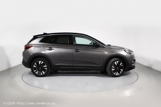 Opel Grandland X 1.6 TURBO ULTIMATE AUTO PHEV 4X4 5P - Barcelona