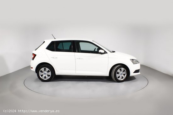 Skoda Fabia 1.0 MPI 44KW AMBITION 5P - 