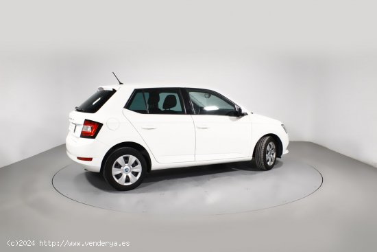 Skoda Fabia 1.0 MPI 44KW AMBITION 5P - 