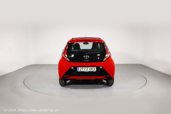 Toyota Aygo 1.0 VVT-I X-WAVE 5P - 