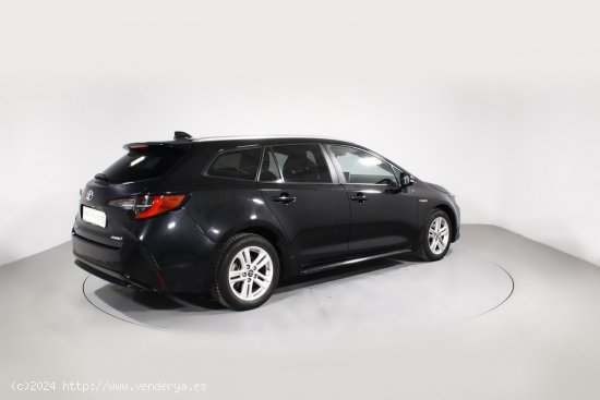 Toyota Corolla fam. 1.8 HYBRID ACTIVE TECH E-CVT 5P - 