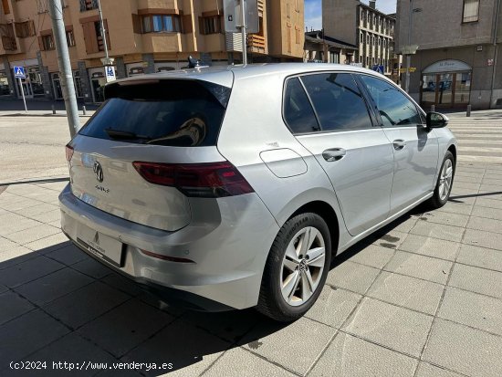 Volkswagen Golf VIII  DSG 150 CV - Puigcerdà