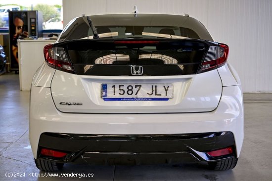 Honda Civic   1.8 iVTEC Lifestyle Auto - 