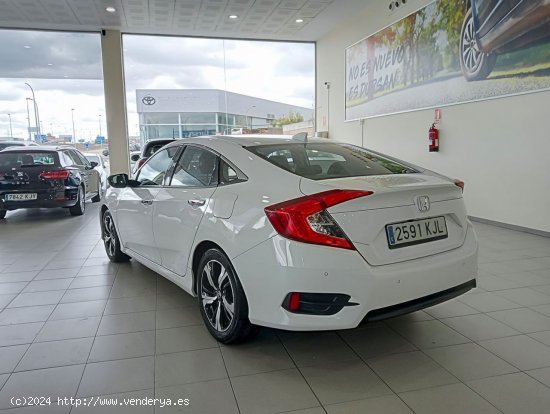 Honda Civic   1.5 IVTEC TURBO ELEGANCE NAV - 