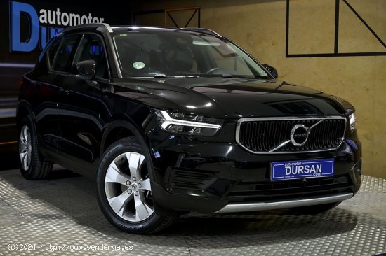 Volvo XC40   2.0 T4 Momentum Auto - 