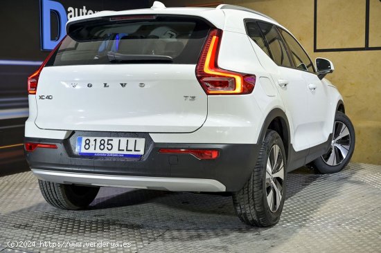 Volvo XC40   1.5 T3 Momentum Pro Auto - 