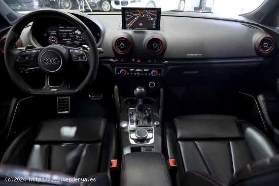 Audi A3   RS3 Sportback TFSI 294kW quattro S tron - 