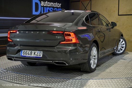 Volvo S90   2.0 T8 Twin AWD Momentum Auto - 