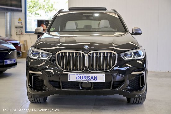 BMW X5   M50i - 