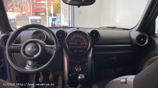 MINI Countryman Cooper D All4 - Sabadell