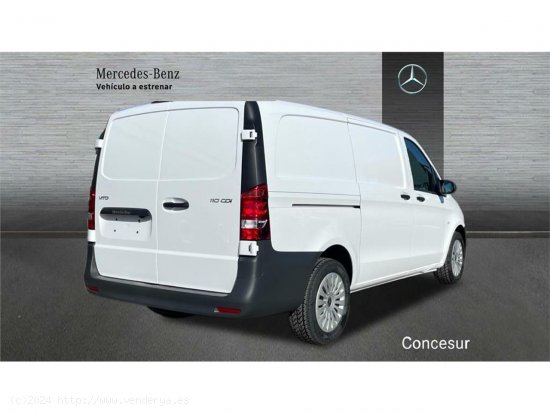 Mercedes Vito 110CDI 75kW furgón Pro larga - Alcalá de Guadaira