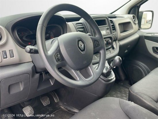 Renault Trafic Furgón 27 L1H1 Energy BluedCi 107 kW - Alcalá de Guadaira