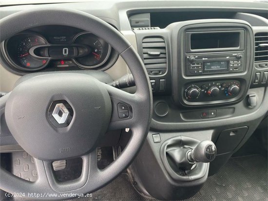 Renault Trafic Furgón 27 L1H1 Energy BluedCi 107 kW - Alcalá de Guadaira