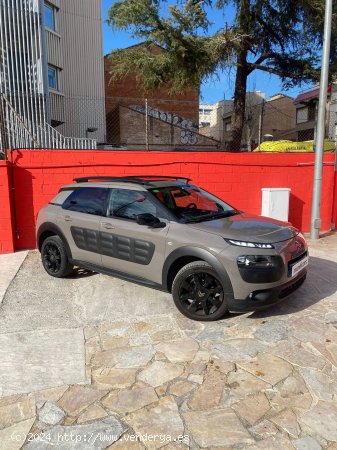 Citroën C4 Cactus BlueHDi 73KW (100CV) ETG6 Shine - Sabadell