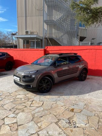 Citroën C4 Cactus BlueHDi 73KW (100CV) ETG6 Shine - Sabadell