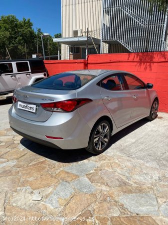 Hyundai Elantra 1.6 MPI Klass - Sabadell