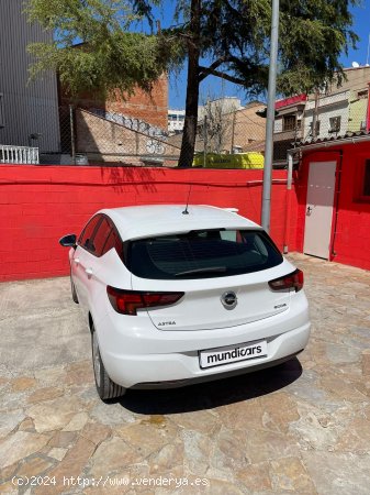 Opel Astra 1.0 Turbo S/S Expression - Sabadell