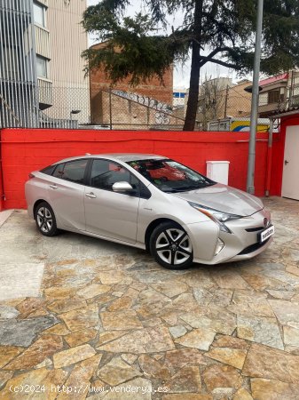 Toyota Prius 1.8 Prius hibrido - Sabadell