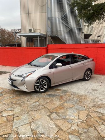 Toyota Prius 1.8 Prius hibrido - Sabadell