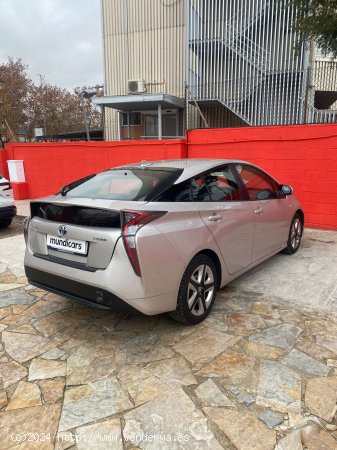 Toyota Prius 1.8 Prius hibrido - Sabadell