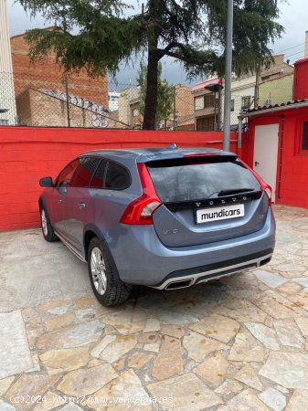 Volvo V60 Cross Country 2.0 D3 Plus - Sabadell