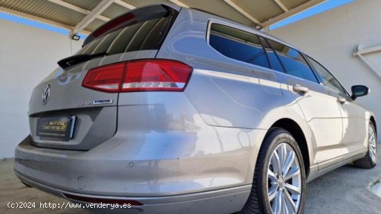 Volkswagen Passat Variant 2.0TDI 150CV  ESTA NUEVO - Badajoz