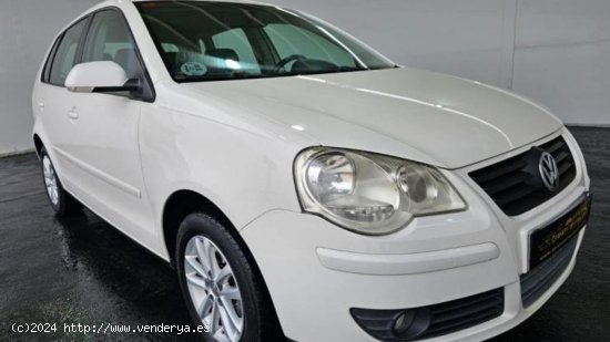 Volkswagen Polo 1400TDI 80CV  ESTA NUEVO - Badajoz