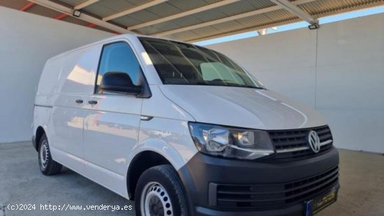 Volkswagen Transporter 2.0TDI 102CV 3 PLAZAS CAJONERIA TALLER - Badajoz