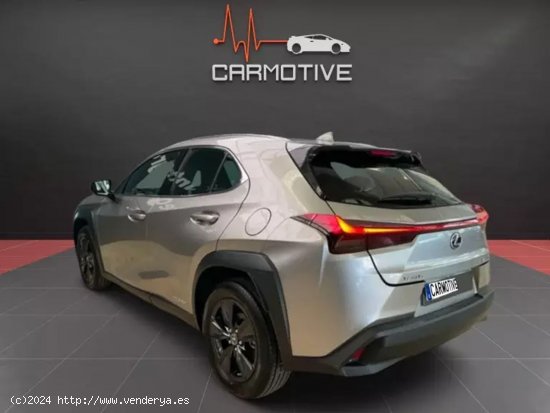 Lexus UX 2.0 250h Business - Coslada