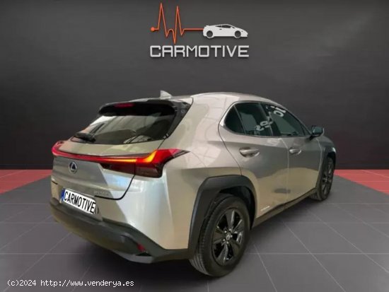 Lexus UX 2.0 250h Business - Coslada