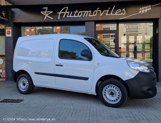 Renault Kangoo Furgón PROFESIONAL 1.5 dCi 75CV.  FURGÓN E6 MUY BUEN ESTADO - Mollet