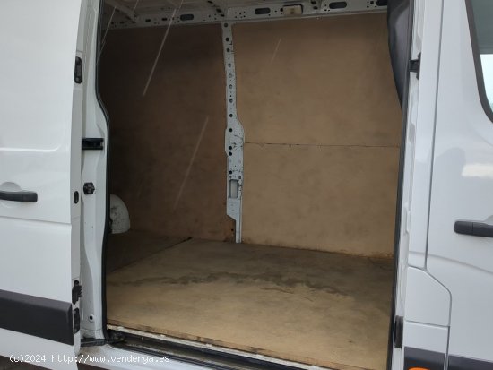 Renault Master 35 dCi 130 L3H2 - Fornells de la Selva