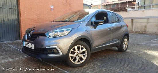 Renault Captur 0.9 TCe LIMITED - Madrid