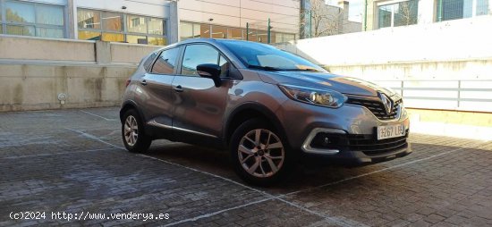 Renault Captur 0.9 TCe LIMITED - Madrid