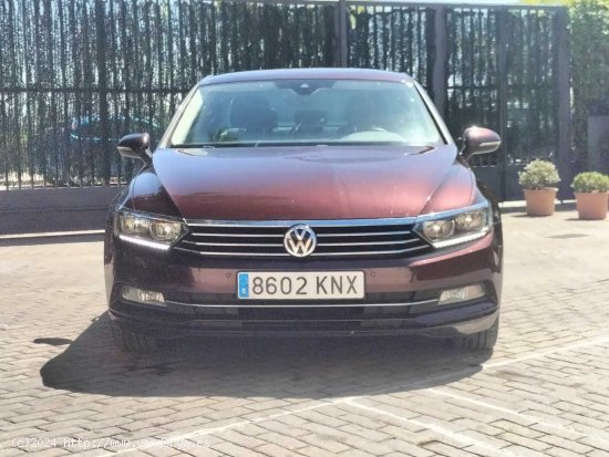 Volkswagen Passat 1.6 TDI DSG ADVANCE - Madrid