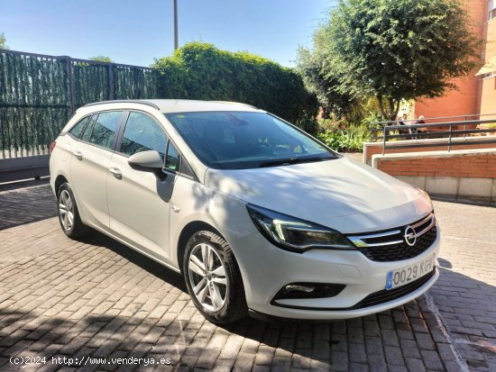 Opel Astra Sports Tourer  1.6 CDTI BUSINESS + - Madrid