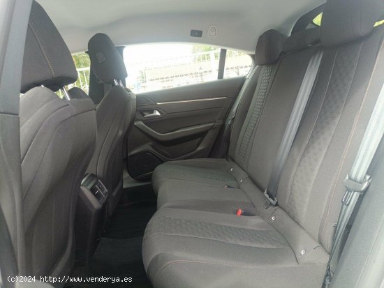 Peugeot 508 5P Active Pack PureTech 130 S&S EAT8 - 