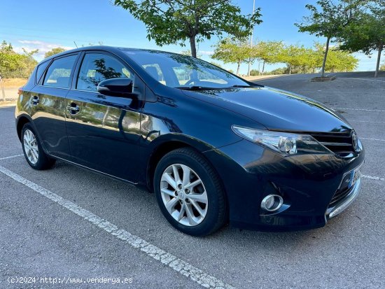 Toyota Auris 1.6i - 