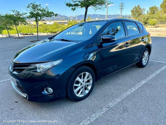 Toyota Auris 1.6i - 