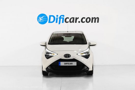 Toyota Aygo X-Play 1.0 70CV 5p - Molins de Rei