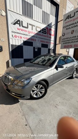 Mercedes Clase E 250 Blue Efficiency Avantgarde nacional con libro - Numancia de la Sagra