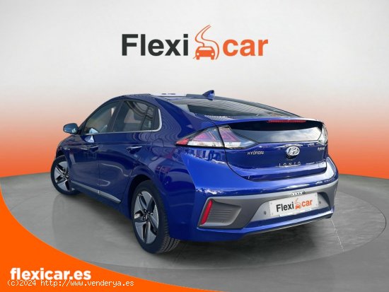 Hyundai IONIQ 1.6 GDI HEV Tecno DCT - 5 P (2022) - Sant Boi de Llobregat