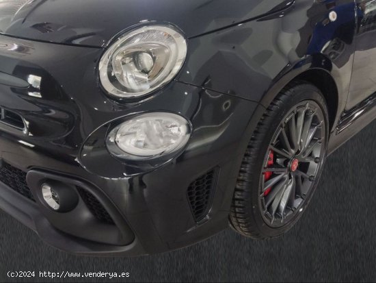 Abarth 695 1.4 16v T-JET 132 KW (180 CV) 75º Anniversario - Sevilla