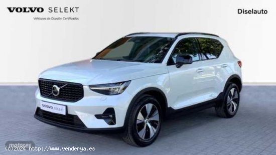  Volvo XC40 2.0 B3 PLUS DARK AUTO 163 5P de 2023 con 26.697 Km por 38.500 EUR. en Barcelona 