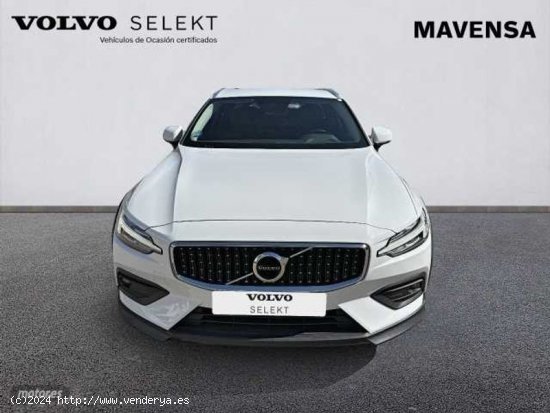 Volvo V 60 V60 Cross Country Pro, B4 AWD mild hybrid de 2021 con 126.767 Km por 34.700 EUR. en Badaj