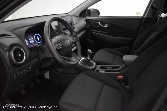 Hyundai Kona 1.0 TGDI Maxx 4x2 de 2023 con 12.263 Km por 18.500 EUR. en Girona