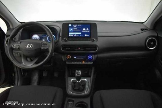 Hyundai Kona 1.0 TGDI Maxx 4x2 de 2023 con 12.263 Km por 18.500 EUR. en Girona