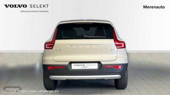 Volvo XC40 2.0 B3 CORE AUTO 163 5P de 2024 con 1 Km por 39.900 EUR. en A Coruna