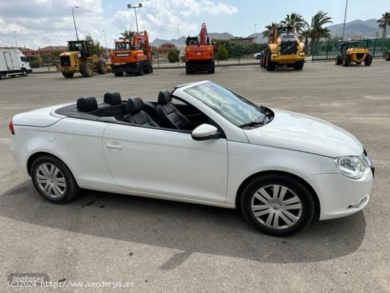 Volkswagen Eos 2.0 TDI CABRIO 140 CV. de 2008 con 123.000 Km por 12.000 EUR. en Murcia