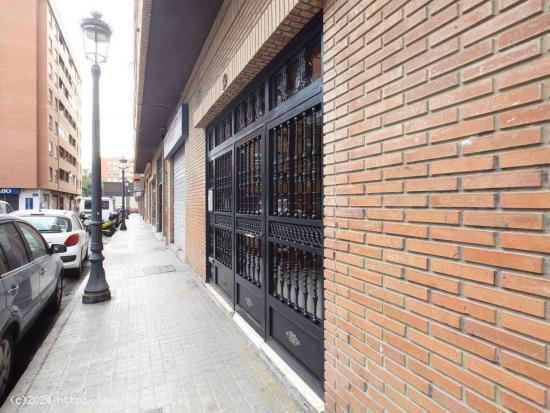 Local diáfano de 120 m2 en zona céntrica de Valencia - VALENCIA